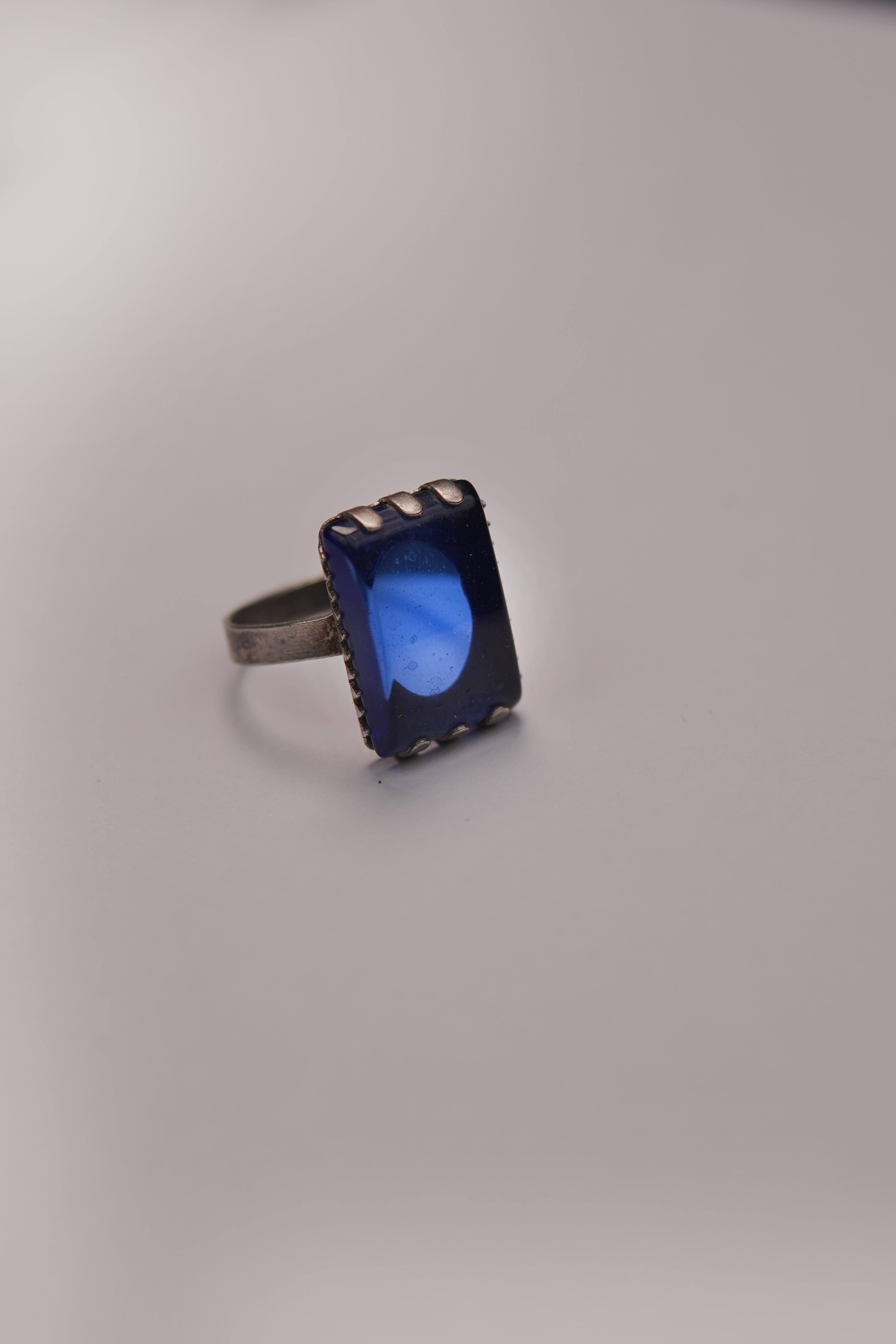 Blue Saphire-Astrologer in Lahore